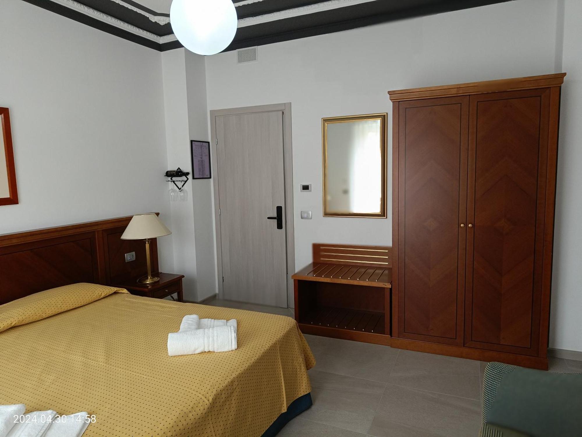 Villa Mariana Bed And Breakfast Saluzzo Ngoại thất bức ảnh