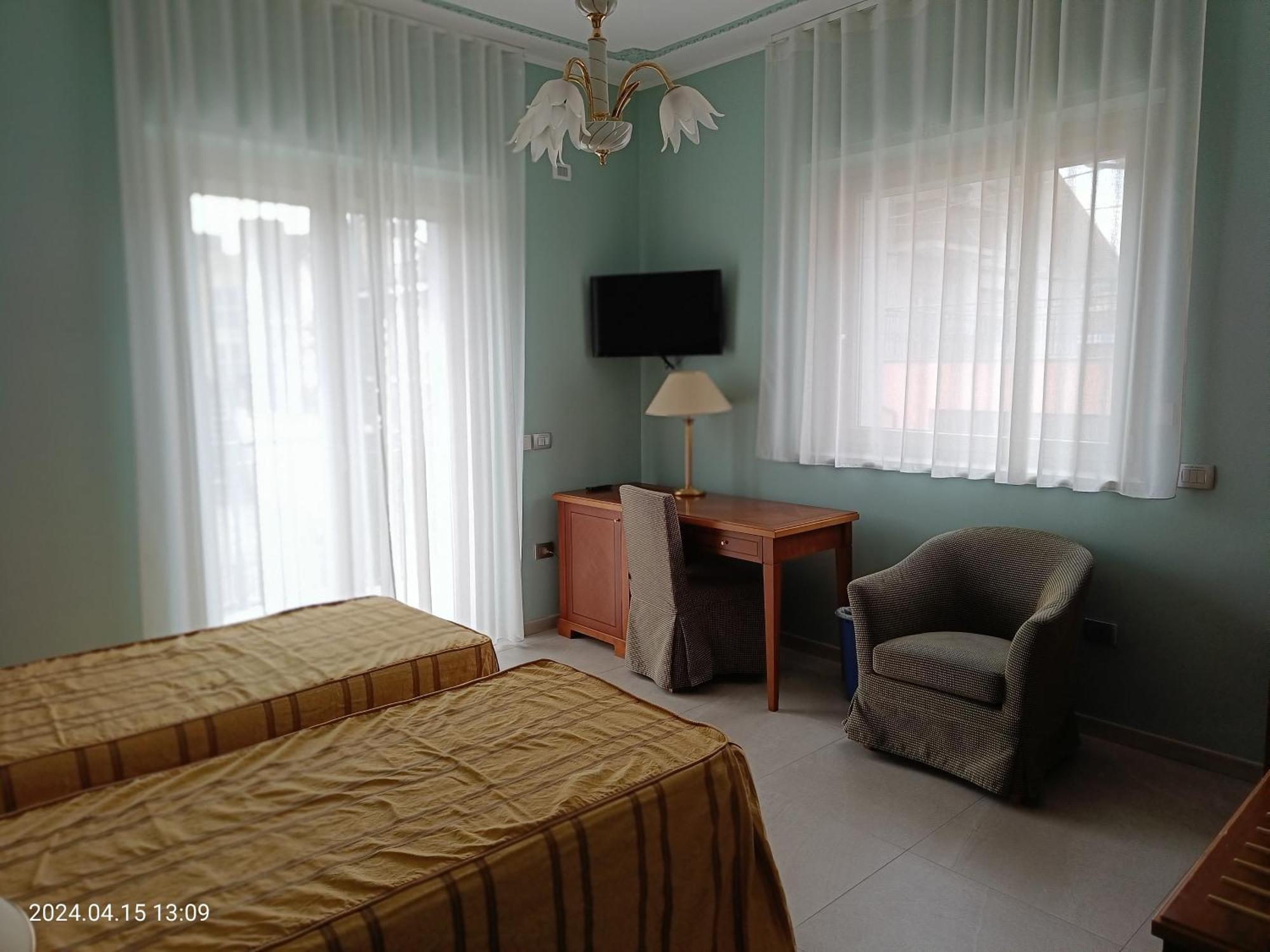 Villa Mariana Bed And Breakfast Saluzzo Ngoại thất bức ảnh